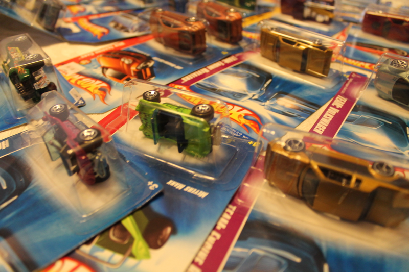 Illustration for article titled Enormous Die-Cast Collection - Box 10 - 2008 HW